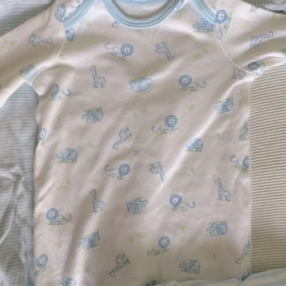 Set of 3 Little Me Gowns - Picture 3 of 5